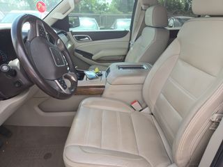 2020 GMC Yukon 4WD Denali - Interior Front Seat Image